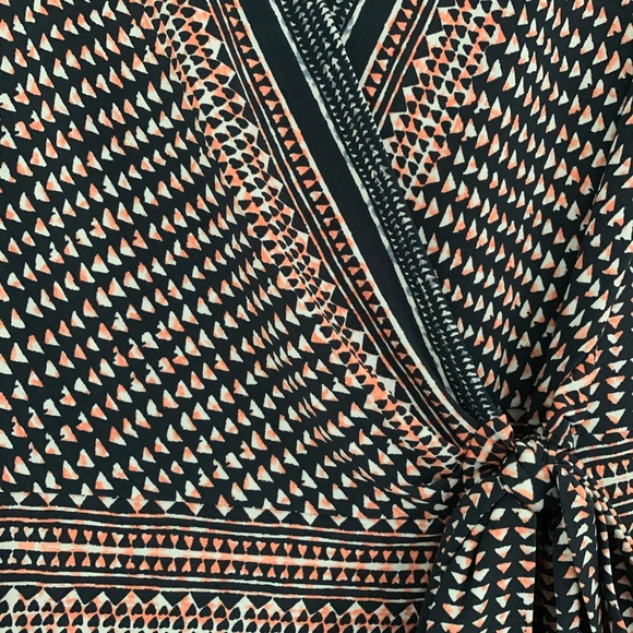 BCBG MaxAzria wrap dress worn once XXS - Picture 2 of 4